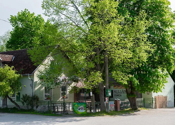 Cozy Tiny Container House By The River Danube